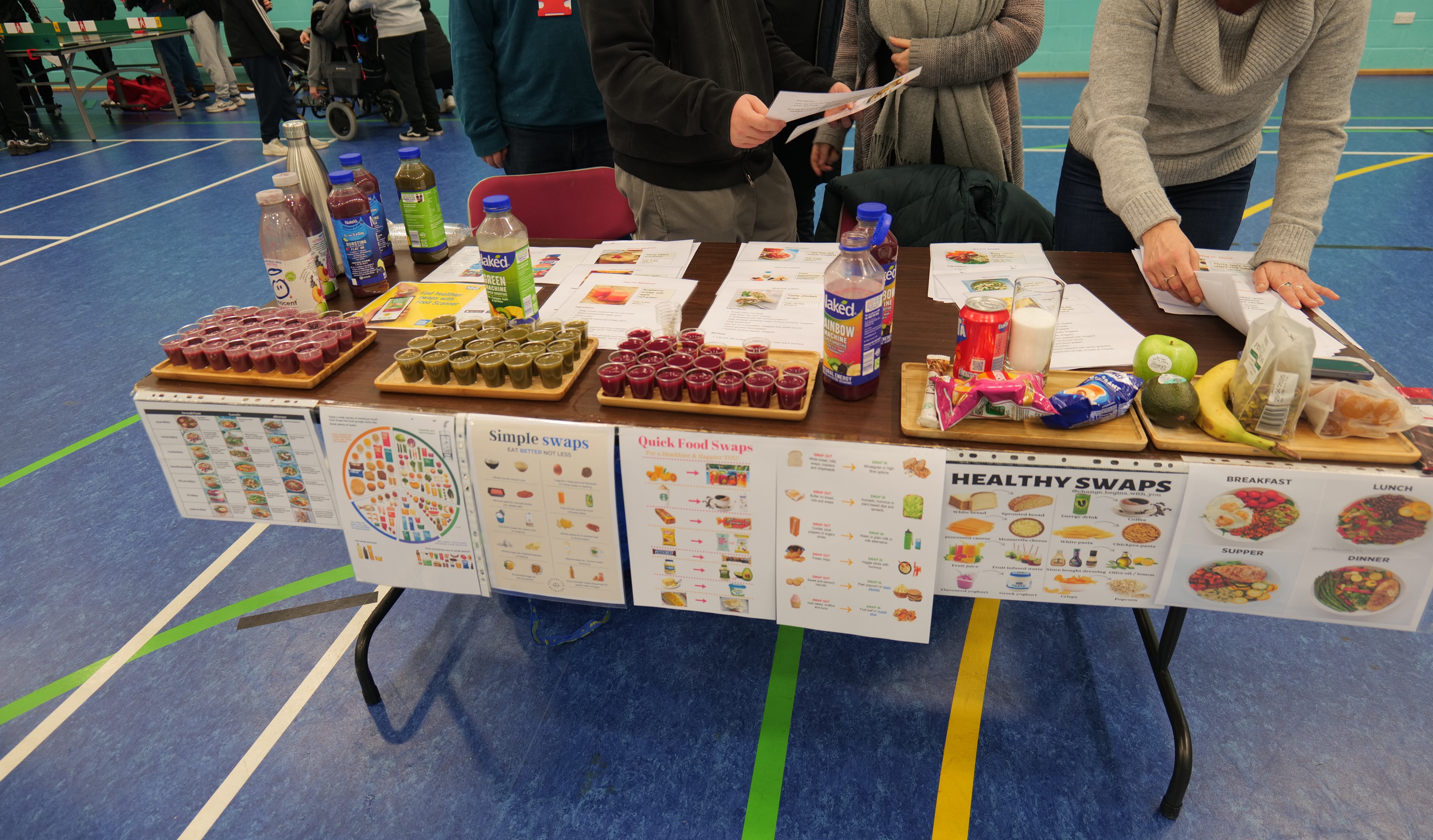 Image of a table with healthy eating options