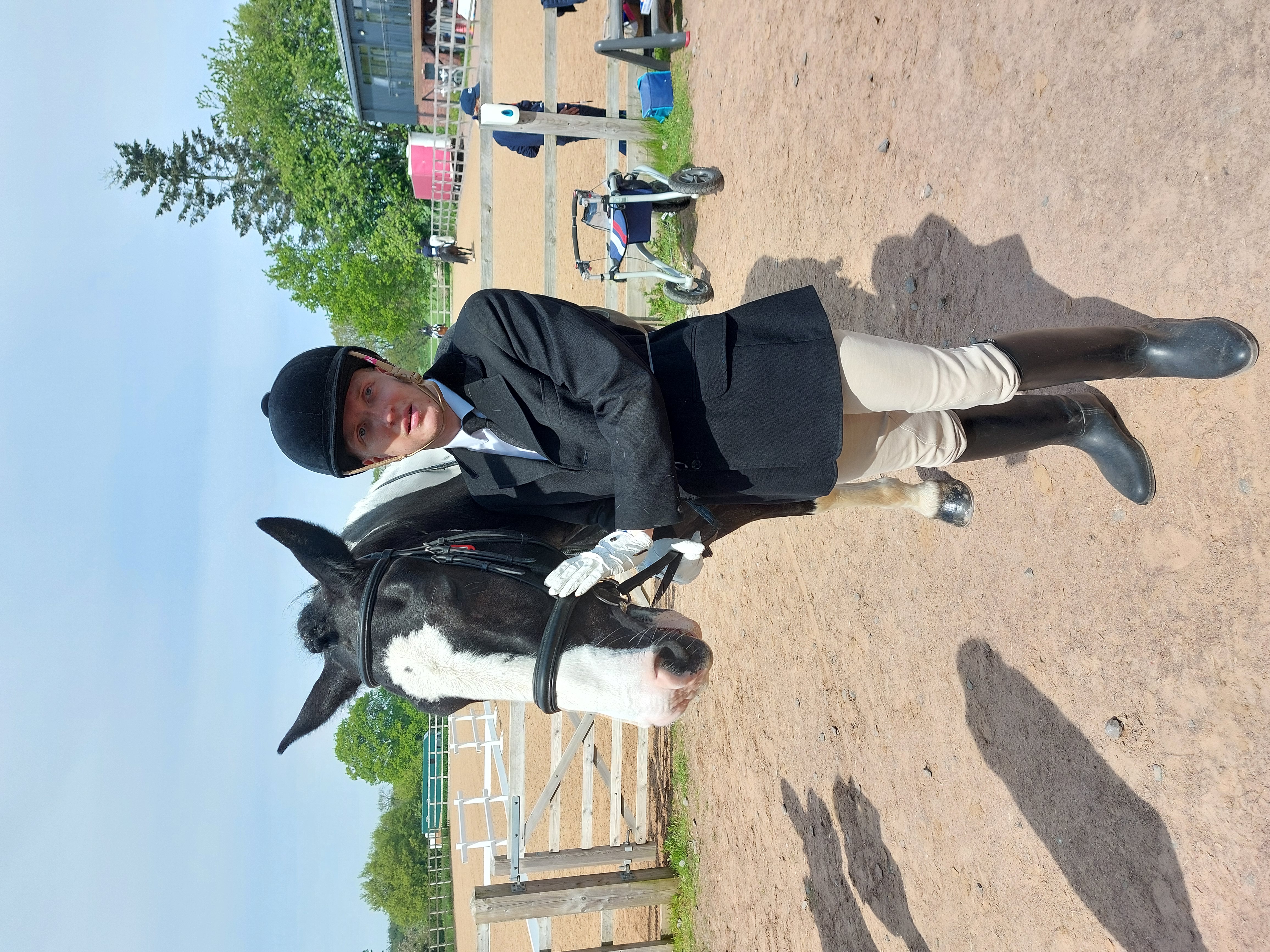 QAC student Sam with his horse, Woody.