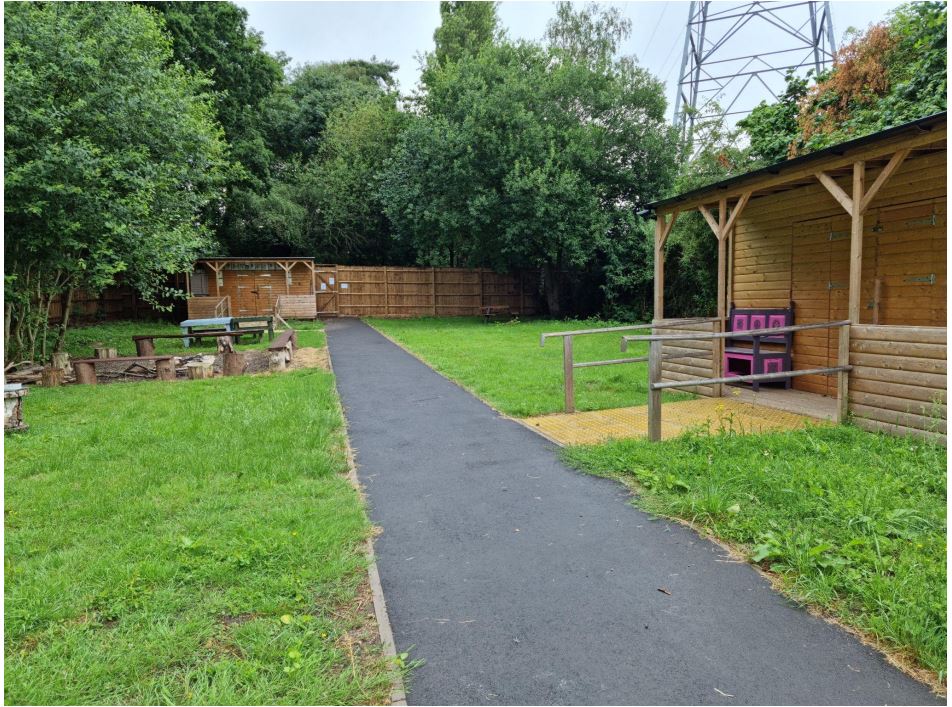 Image of two sheds at the Umberslade campus